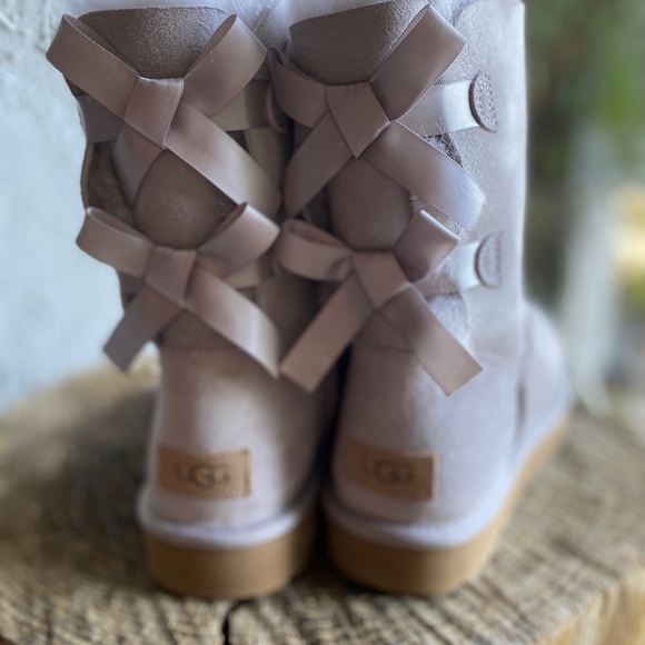 UGG Bailey Bow II Boot Varies Sizes - Picture 4 of 10